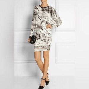 Helmut Lang - small
Terrene Long-Sleeve Marble-Print Dress